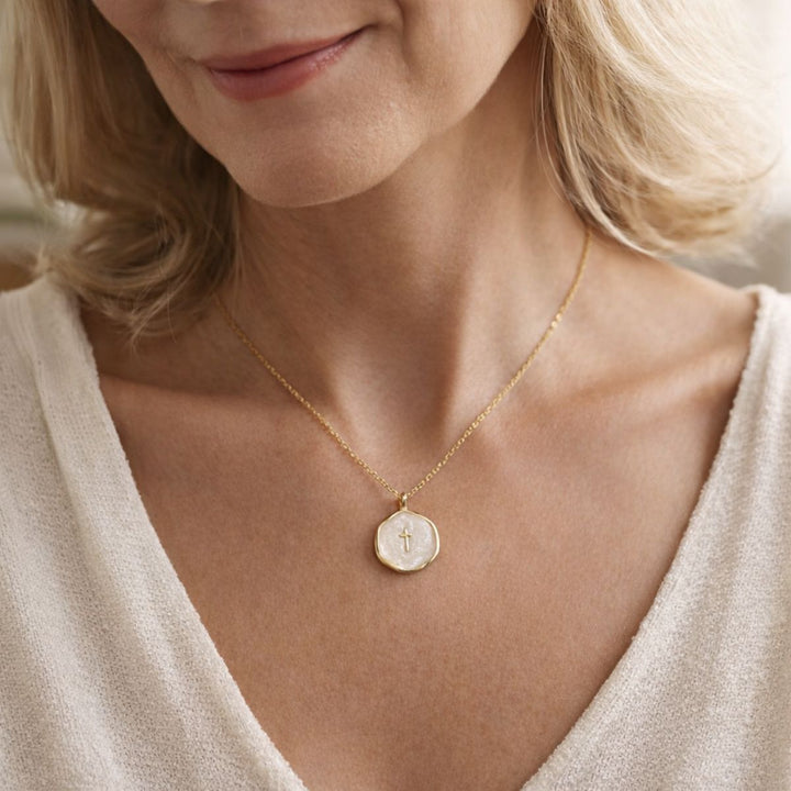 Saniya - Cross Pendant Necklace